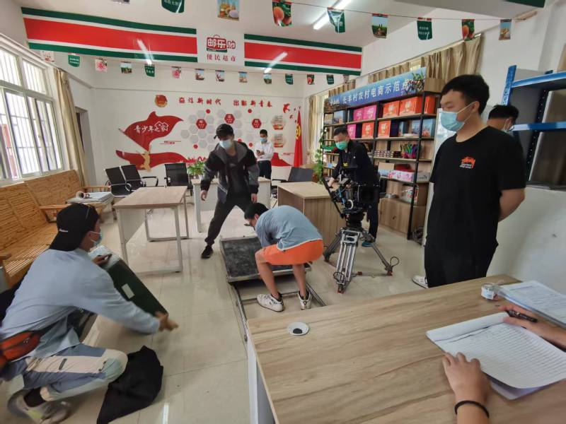 狮子山区广告片拍摄公司：极简主义践行者，少即是多的视觉哲学